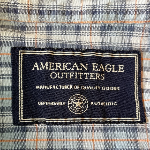AMERICAN EAGLE OUTFITTERS BUTTON DOWN SHIRT.  SIZE SMALL. - Picture 7 of 9